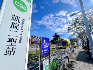 英明市場|輕軌凱旋二聖站|臨16米路三房公寓 泰揚房屋