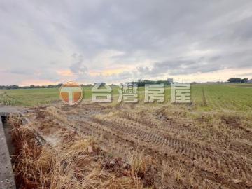 台南土地透天 下營近市區方正美農地大面寬