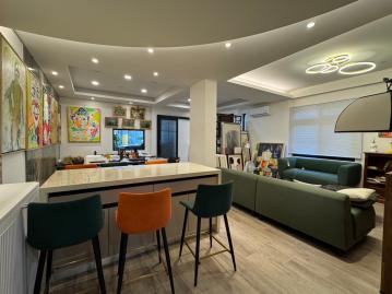 台中東勢|雙層美式開放空間，享受沉浸藝術家