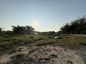 田寮臨12米路近國3有水電休閒美農地 岡山區買賣房