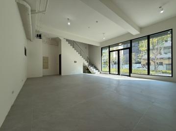 安平近市政府景泰然1+2樓黃金店面 東橋建案