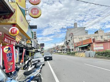 龍潭中興路大地坪店面 快樂的房仲瑞成