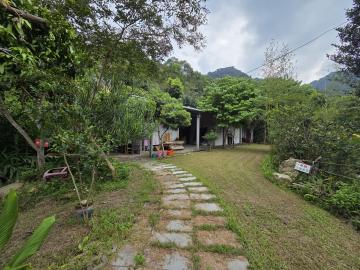 新社環境極佳｜清幽怡然農莊露營區｜休閒農地 潭子透天別墅