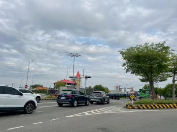 歸仁農地專家 近台南高鐵國道3號與86快速道路臨路25米美農地