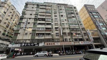市中心雙捷運新整理 明亮大套房  左營好屋推薦