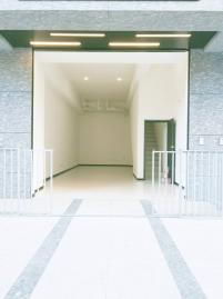 海山花園露台金店面