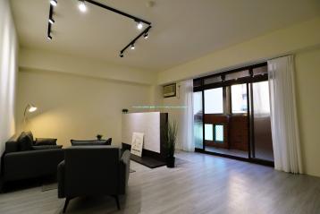南寮透天大樓 民富竹光學區㊝靚亮大三✚1房附車位-祐通華廈