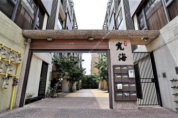 南寮透天大樓 松昂寬海田字型㊣四大房✚車庫雙車位 公園美墅