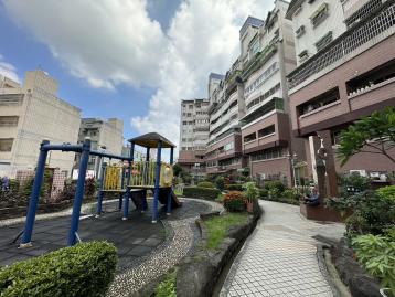 屏東房產專家《崇蘭京都鎮大坪數三房》低於實登