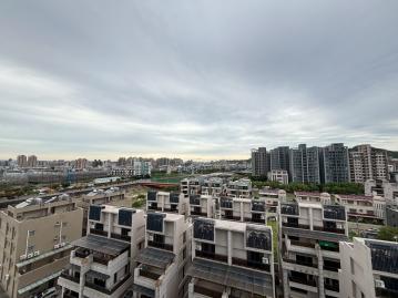 北屯大城四月泊樂高樓層3房平車 北屯店面別墅