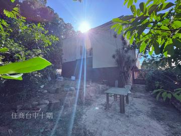 薇納市角間大地坪別墅 北屯店面別墅