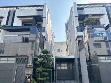 和順一街含側院7米面寬可雙車別墅 北屯店面別墅