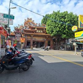 鳳山三民路商二大地坪精華地段透店住(出租中) 高雄房地專家