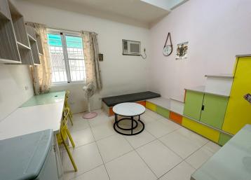 高雄首購買房 文藻金典溫馨套房樓中樓有電梯