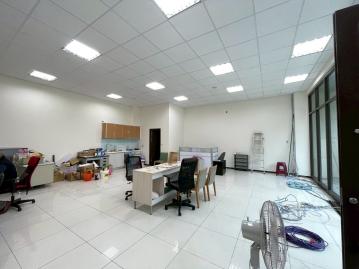 基隆海豔社區投資自住皆宜金店面 基隆房仲專家 為你找好房小趙