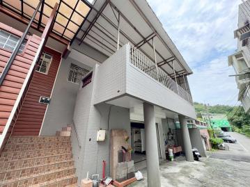 基隆房仲阿星 七堵八德路大透天