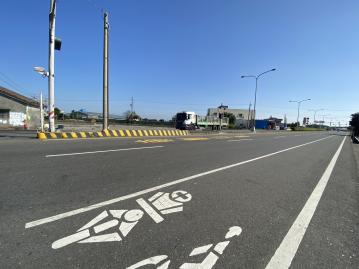 崙背台19線角建地