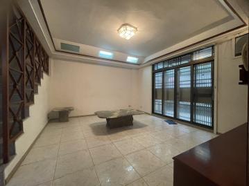  基隆房仲首選 美美 山林松境大車庫別墅