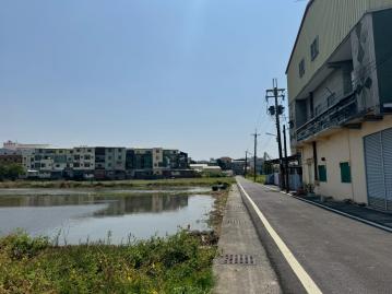 臨省道稀有釋出優美都內農地 左營鼓山好房