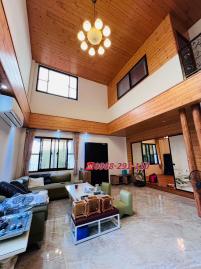 RC造合法別墅5大房 建地+農地 視野好空氣好 苗栗農舍農地