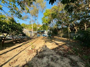 白沙屯庭園小屋 3車位 社區型 有水電 近學校 苗栗農舍農地
