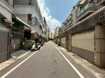 彰化房產專家 花壇大面寬白沙國小旁溫馨三房透天 