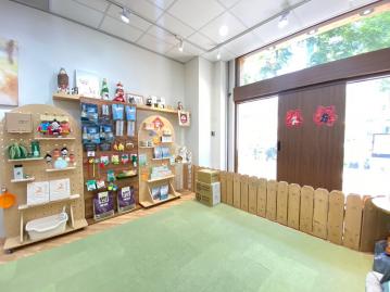 鳳山購屋推薦 亞灣三多商圈捷運站黃金1+2+3樓店