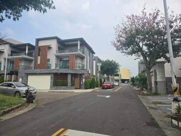 伸港百甲朝東一戶建地 每坪25萬  彰化透天建地