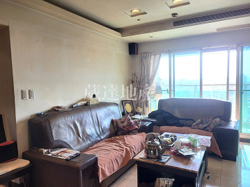 台北愛河凌雲4房+車位