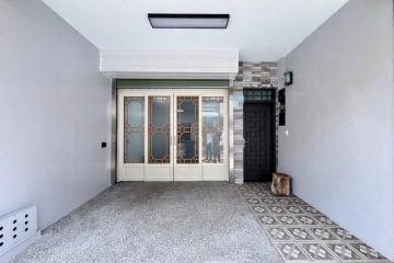 屏東市6米活巷整新店住合一透天 屏東透天別墅