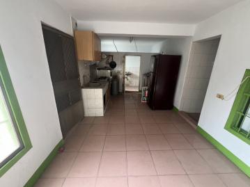 Q14潮州看起來有兩棟的透天 東港房屋買賣