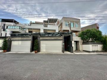 民雄農工雙車庫電梯別墅