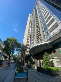 世界之心★市府捷運後棟高樓採光車位小豪宅 台中買房推薦