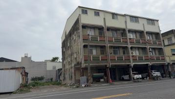 學甲三民路20米店住