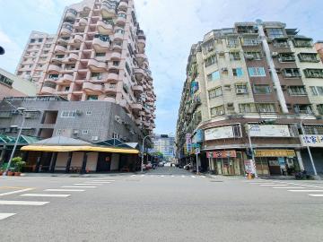 楠梓核心商圈 三角窗樓店 大樓聚落 科技園區為鄰 坐擁消費力