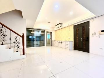 台科大 富鼎皇巢 樓中樓6房露臺戶 竹北買房找沛沛