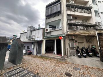 民國路鐵道尾前後路店住輕屋齡屋齡僅10年 吉安房仲推薦