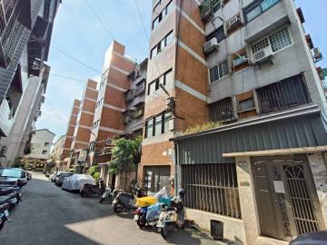 僑信國小5+6平車美寓 彰化房仲男神