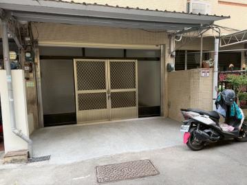 員林黃昏市場旁美透天 彰化房仲男神
