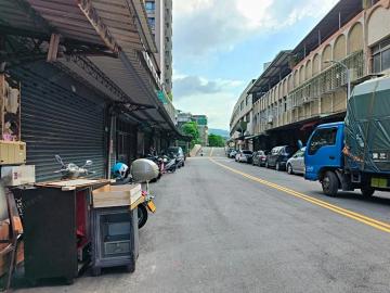 新北店面透天 近泰山貴和~捷運方正廠辦