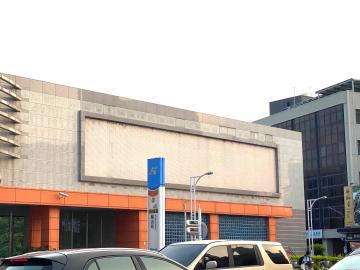 鳳⼭體育館【公寓價買鳳西國中】透天厝 鳳山住宅店面