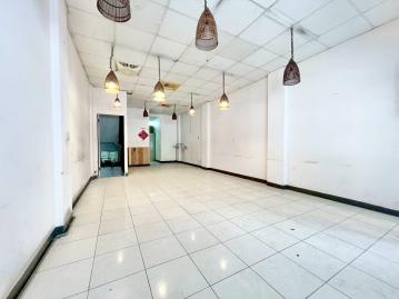 台南房地天后 人潮就是錢潮近新天地健康路金店面