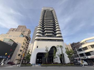 ⭐【市中心俯瞰港都繁華】前金區景觀戶 兩房⭐