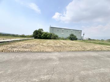 草屯中投交流道旁方正平坦大面寬角農地 南投土地女王