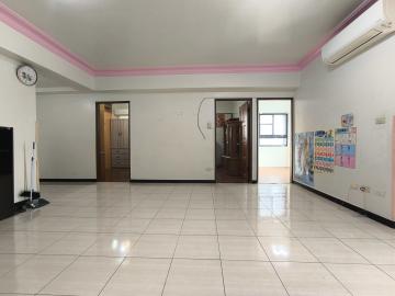 北屯大樓公寓 陳平國小旁4全國天第大四房附機上車位