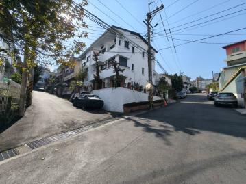 980萬買豐原名人山莊旁大地坪邊間透天