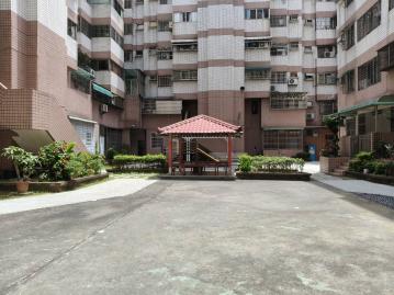 大雅市中心文雅國小麥當勞旁東生麗廈全新整理大三房車位