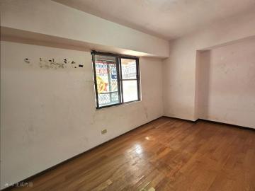 岡山公園小社區★擁抱晨光日式套房0960626530黃俊傑