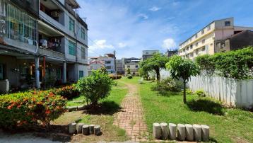 橋科透天大樓 近新台17線左營大路廍後方正建地