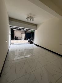 左營買屋賣屋 高醫熱河商圈6米活巷全棟翻新車庫透天